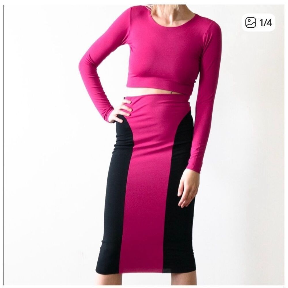 Nadia Tarr Fuchsia & Black Colorblock Stretch Bodycon Midi Dress sz One Size NWT